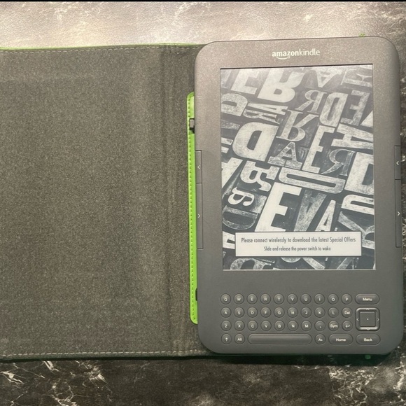 Kindle 3rd generation - Picture 2 of 5